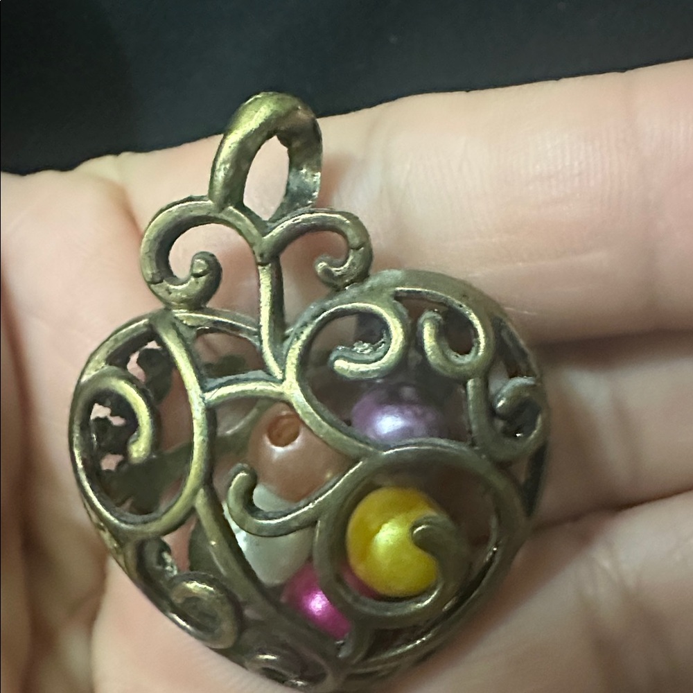 Elegant Gold Heart Pendant with Multicolor Stones